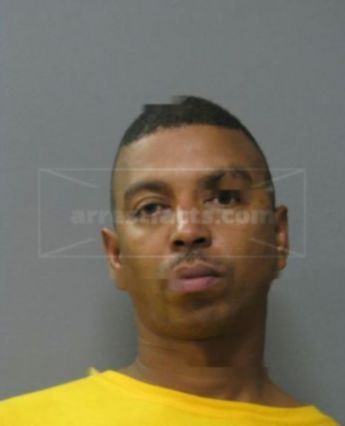 Derrick Tyrone Hills