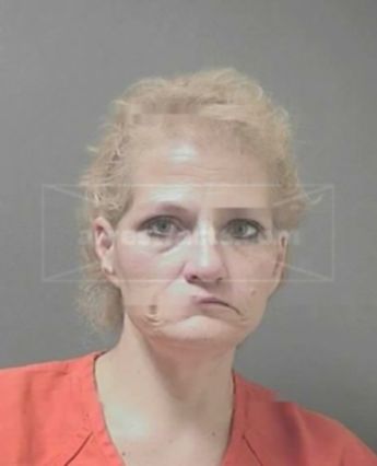 Lisa M Nichols