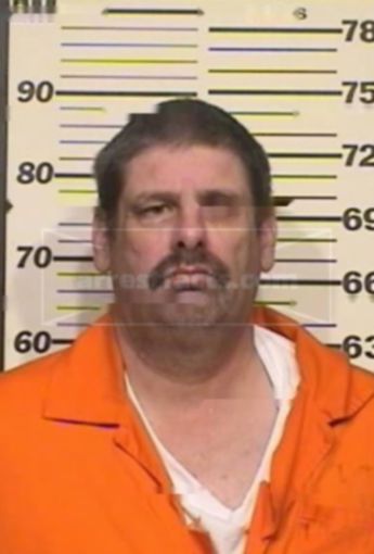 Randall D Straw