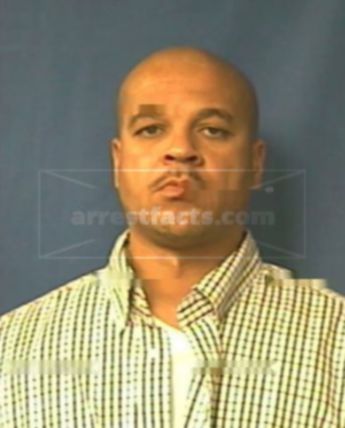 Trent L Hawkins