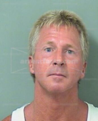 Tom Edward Lowin