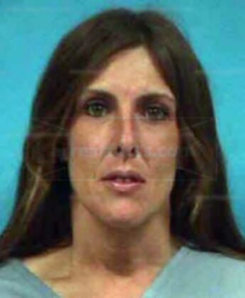 Lisa R Wallace