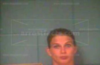 Amanda R Lyons