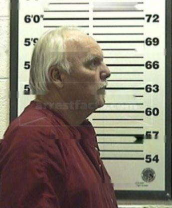 Gary D Lincoln