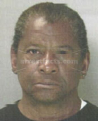 Willie E Thomas