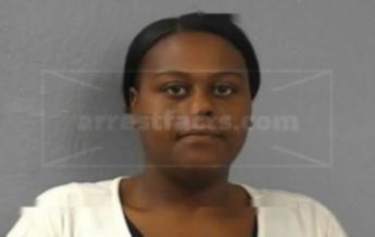 Darnisha M Simmons