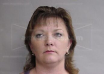 Linda L Johnson