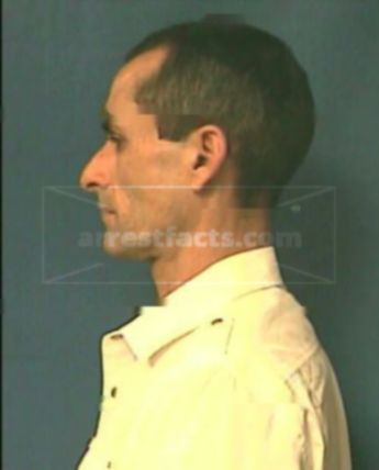 Jeffery J Villella