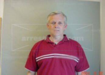 Stephen J Makarevictz