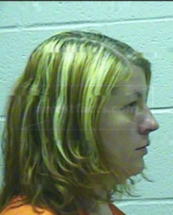 Bobbi L Richardson