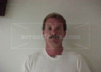 Kevin L Theesen