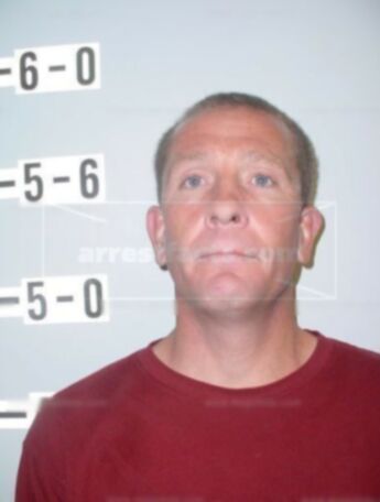Everett Wayne Llewellyn
