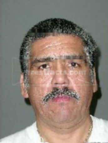 Jose G Bazan