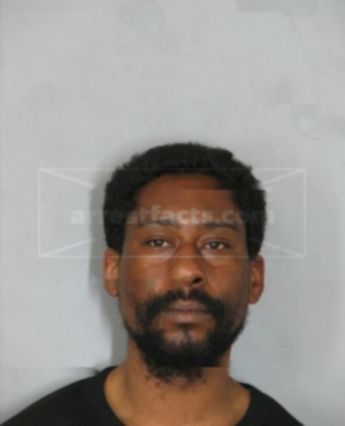 Troy L Braxton