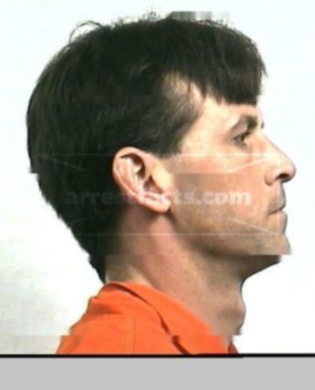 Kevin D Graham