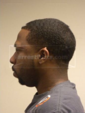 Darrius L Turner