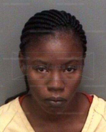 Rashelle R Robinson