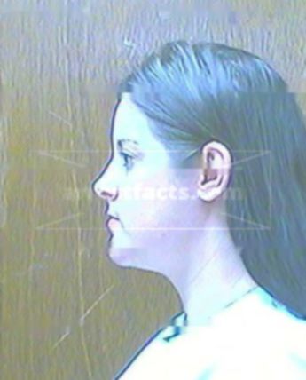 Laura J Summitt