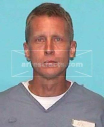 Leonard L Huff
