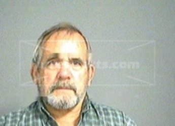 Dennis Lee Neaves