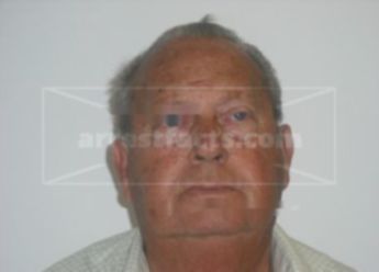 Gene W Woods
