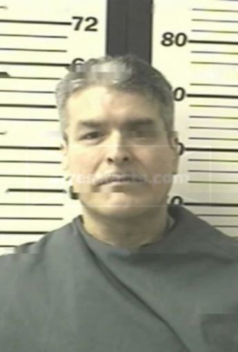 Roy L Longoria