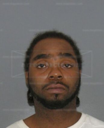 Lamar L Mcrae
