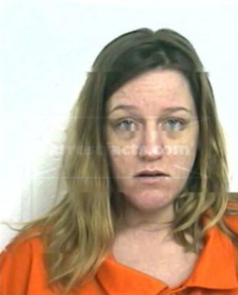 Lynn M Hutto