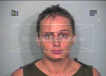 Tinneke Mae Bayne