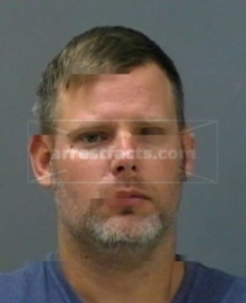 Douglas Eugene Riggs