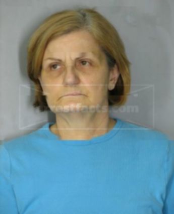 Eileen C Holtz