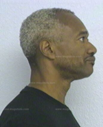 Lester E Fullard