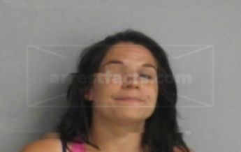 Amanda L Flores