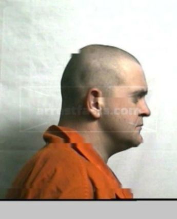 Dallas R Thomas