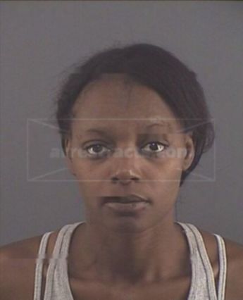 Shetoria L Mack