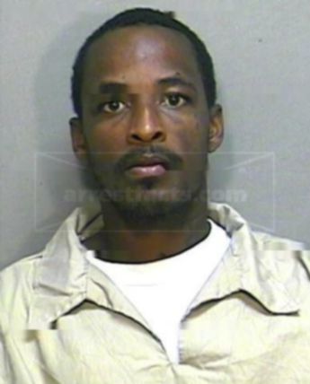 Jamil L Holloway