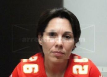 Martha Iselle Flores