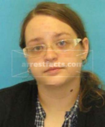 Amanda L Trombacco