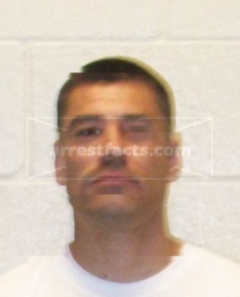 Damian R Peralta