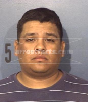 Isaac Flores