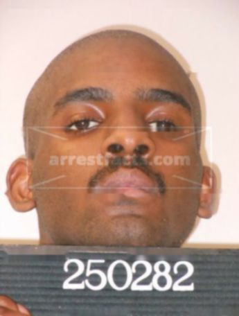 Tremell D Smith
