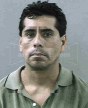 Roberto Carlos Mora