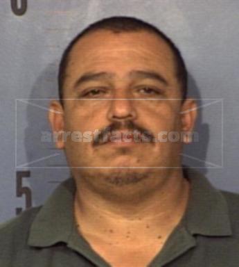 Roberto Vivian Velasquez