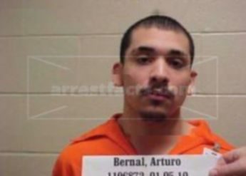 Arturo R Bernal