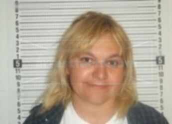 Angela M Lott