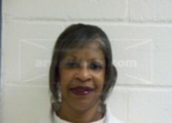 Brenda R Owens