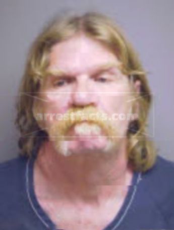 Robert T Lynch