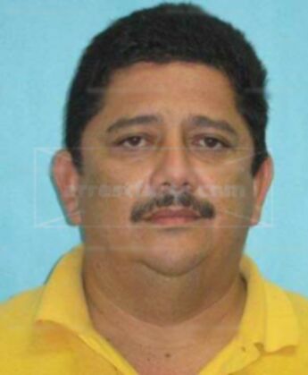 Oscar A Salazar