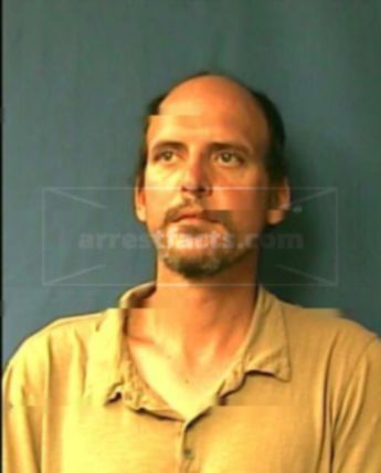 Dustin T Lyons