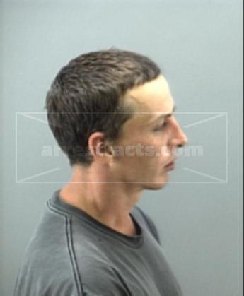 Everett T Mcelroy
